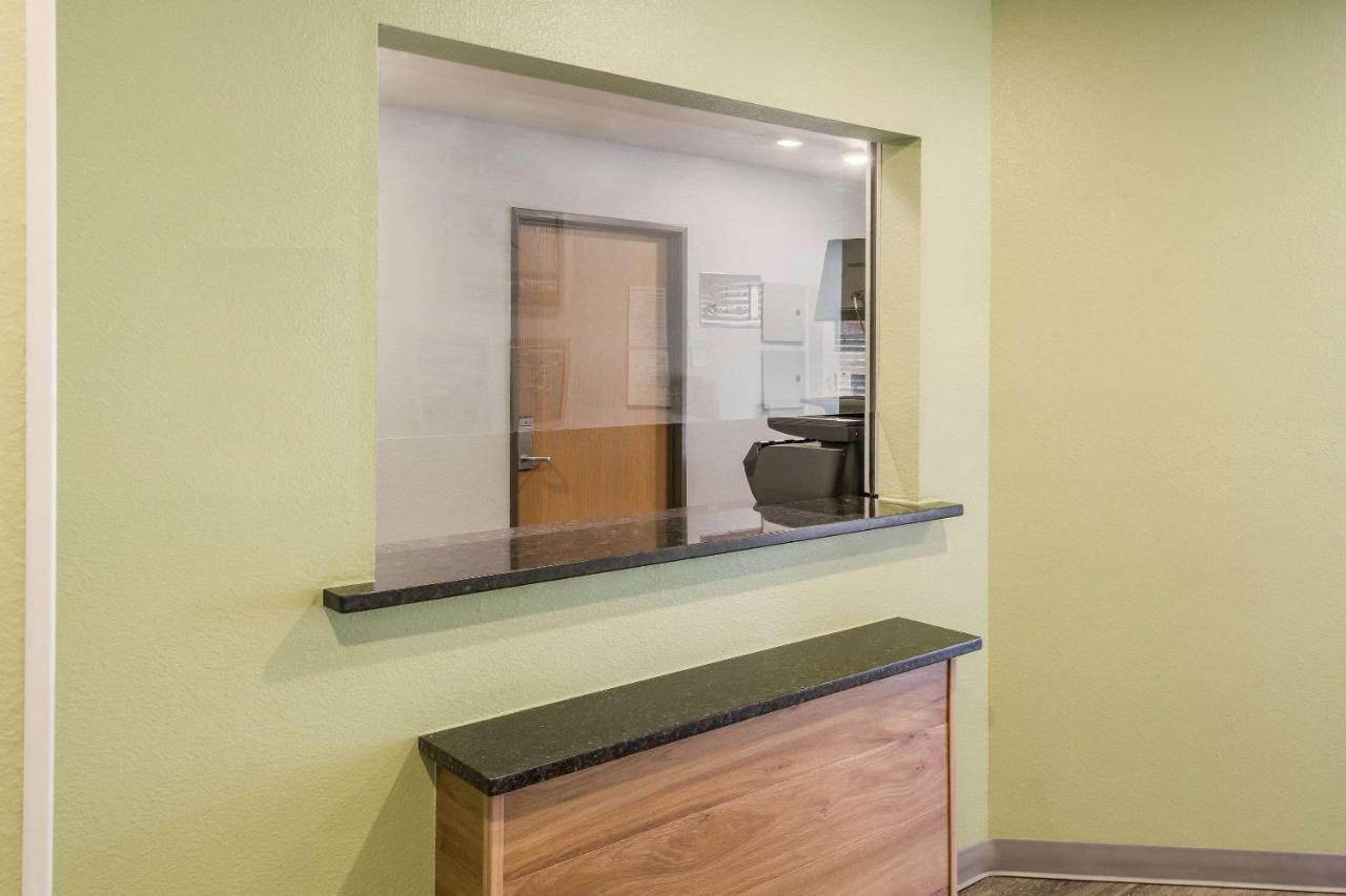 Woodspring Suites Houston La Porte Exterior photo